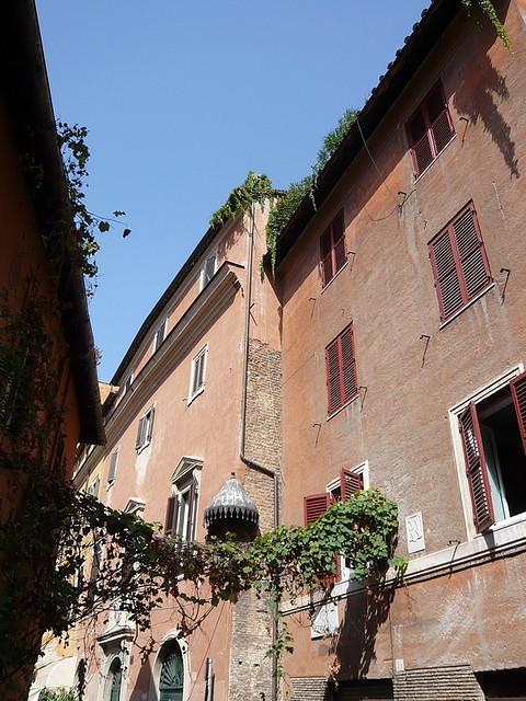 Domus Tiberina