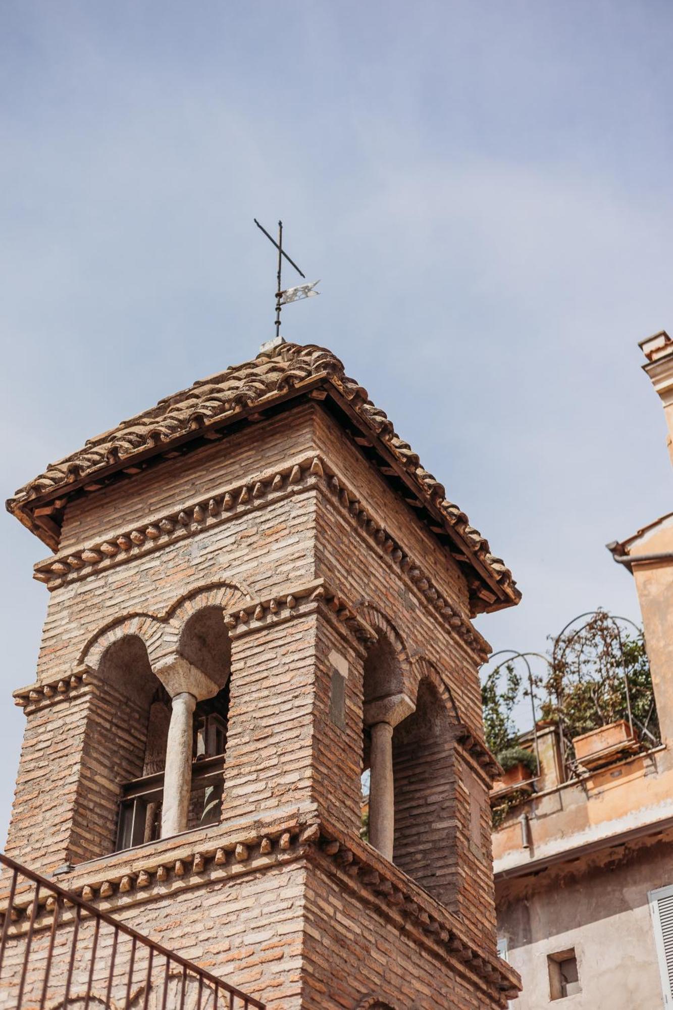 Domus Tiberina Hotel 2*