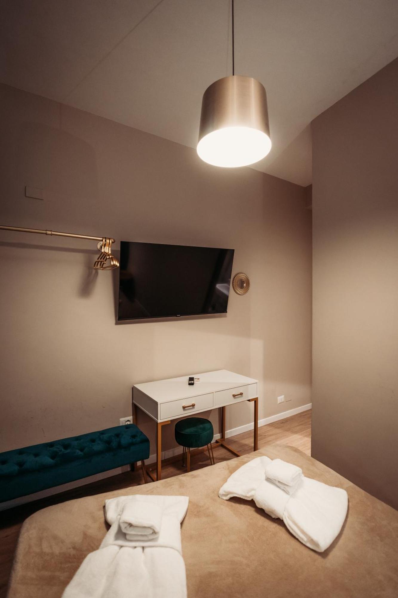 Domus Tiberina Hotel 2*