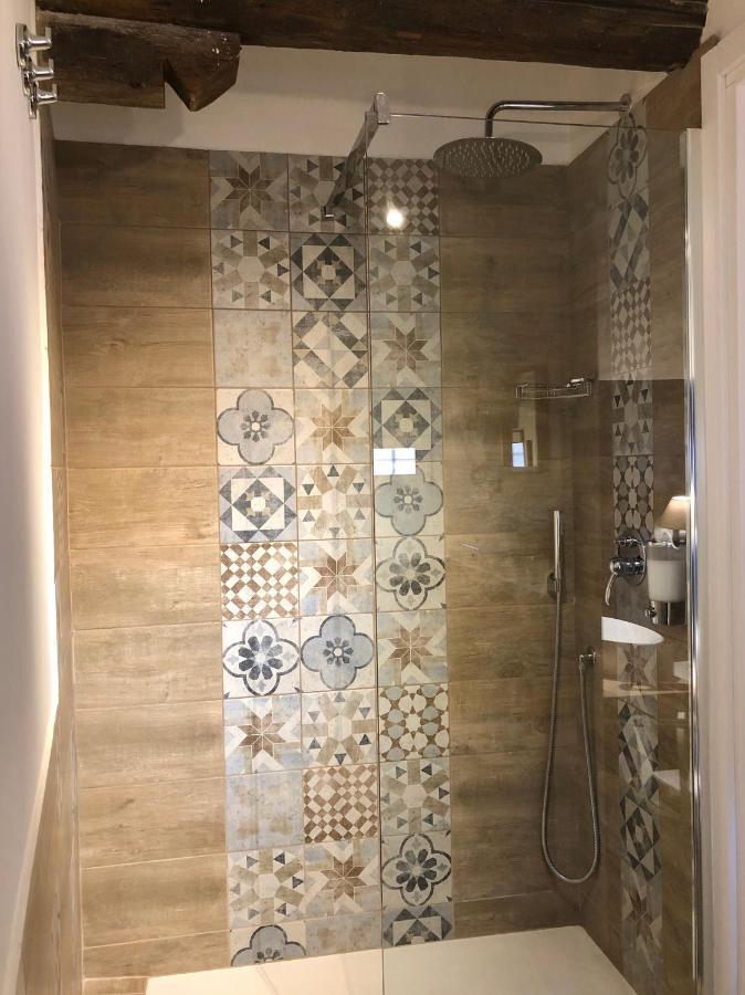 Hotel Domus Tiberina 2*